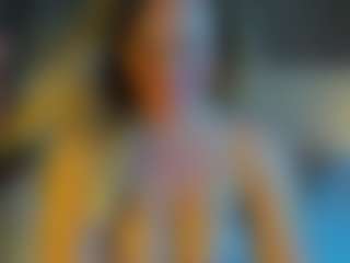 Live cam show with Mariellie - Mouth on Gym Cam Girls
