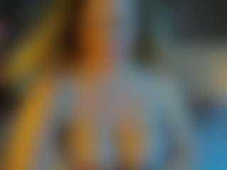 Live cam show with Mariellie - Smoking on Milfs Live