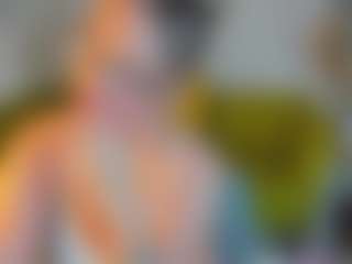 Live cam show with Mariellie - Pretty on Camsoda