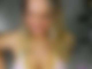 Live cam show with Mariellie - Smoke on Camsoda