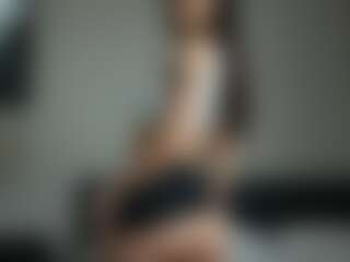 Yuqi's Live Sex Cam Show