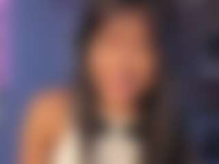 Live cam show with meganthompsonn - Gray Eyes on Mixed Magazine Live