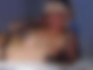 Penelope7's Live Sex Cam Show