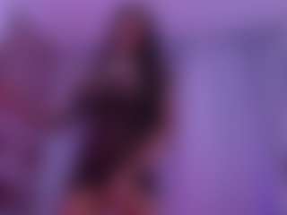 crystalevains's Live Sex Cam Show