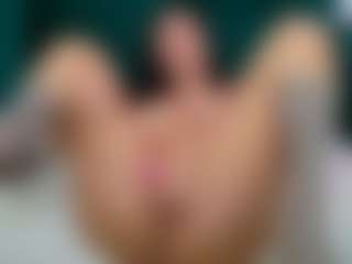 Live cam show with MollyMosley - Blue Eyes on Dolls Live