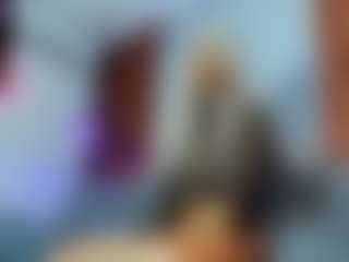 Ariannbk's Live Sex Cam Show