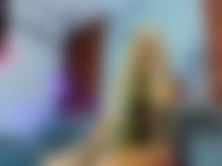 Live cam show with Ariann - Brown Eyes on fapnchat