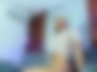 Spettacolo in cam dal vivo con Ariann - Blonde Hair su Camsoda