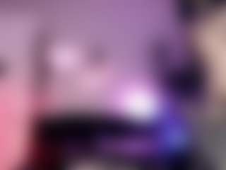 Iveystrigoi's Live Sex Cam Show