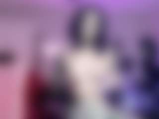 Iveystrigoi's Live Sex Cam Show