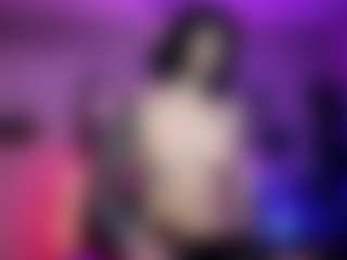Iveystrigoi's Live Sex Cam Show