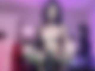 Iveystrigoi's Live Sex Cam Show