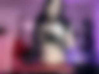 Iveystrigoi's Live Sex Cam Show