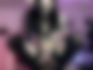Iveystrigoi's Live Sex Cam Show