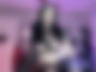 Iveystrigoi's Live Sex Cam Show