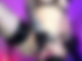 Iveystrigoi's Live Sex Cam Show