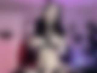 Iveystrigoi's Live Sex Cam Show