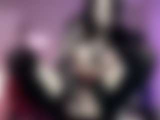 Iveystrigoi's Live Sex Cam Show