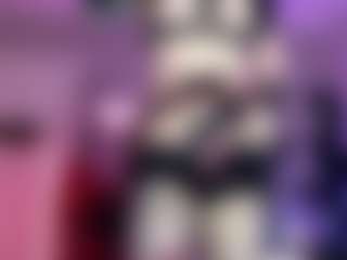 Iveystrigoi's Live Sex Cam Show