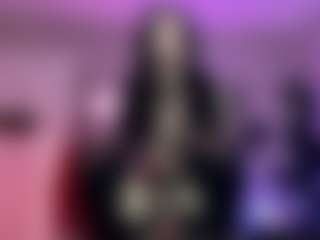 Iveystrigoi's Live Sex Cam Show