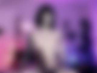 Iveystrigoi's Live Sex Cam Show