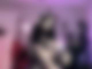 Iveystrigoi's Live Sex Cam Show