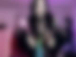 Iveystrigoi's Live Sex Cam Show