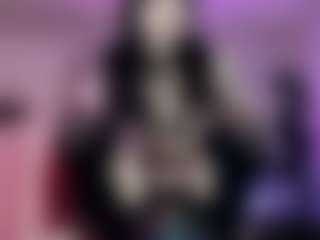 Iveystrigoi's Live Sex Cam Show