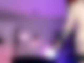 Iveystrigoi's Live Sex Cam Show