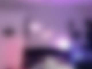 Iveystrigoi's Live Sex Cam Show