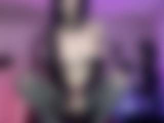 Iveystrigoi's Live Sex Cam Show