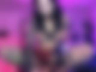Iveystrigoi's Live Sex Cam Show