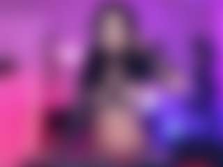 Iveystrigoi's Live Sex Cam Show