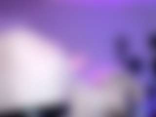Iveystrigoi's Live Sex Cam Show