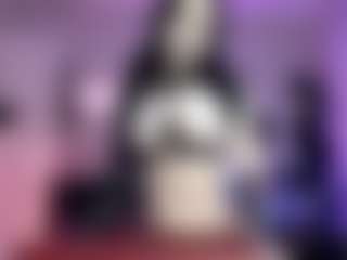 Iveystrigoi's Live Sex Cam Show