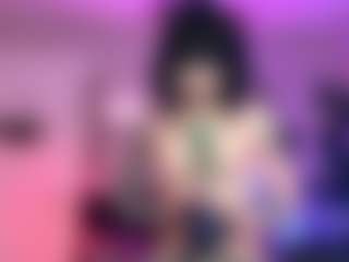 Iveystrigoi's Live Sex Cam Show
