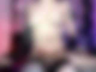 Iveystrigoi's Live Sex Cam Show