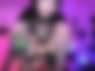 Iveystrigoi's Live Sex Cam Show