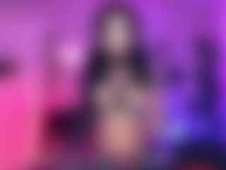 Iveystrigoi's Live Sex Cam Show