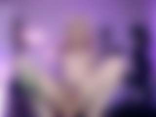 Iveystrigoi's Live Sex Cam Show