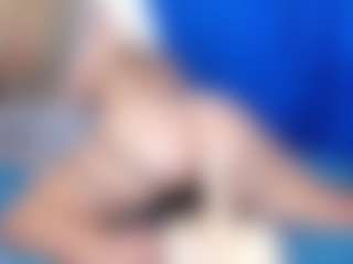 Live cam show with SofiaaRivera - Smoking on Camsoda