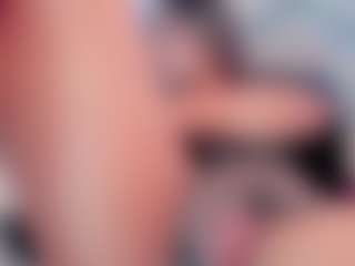 Live cam show with camiRouxx - Brown Eyes on liverealitysex.com