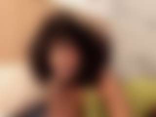 Live cam show with Cosmic-brunette - Deepthroat on Camsoda