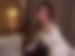 Live cam show with EleneEves - Brown Eyes Asian on https://playwithruby.com