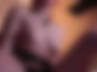 Live cam show with EleneEves - Strip Asian on Camsoda