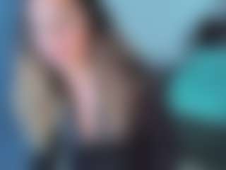 Live cam show with GIGISTEPHANS - Body Massage on Fling VIP Chat