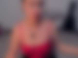 Live cam show with GIGISTEPHANS - Body Massage on Camsoda