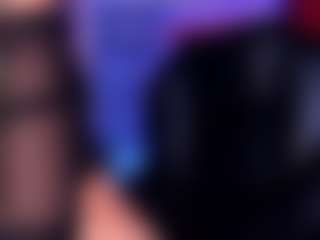 Live cam show with MiaLaurence - Thin on CamwithHer
