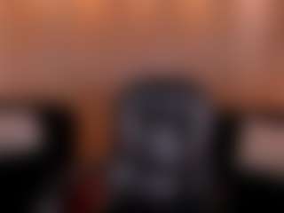 Live cam show with MiaLaurence - Thin on SinfulBabes