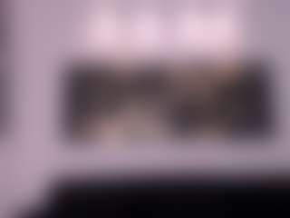 MiaLaurence's Live Sex Cam Show
